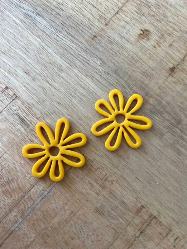 flower in yellow