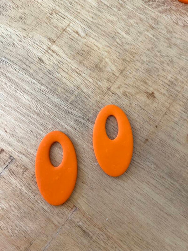 oval in orange