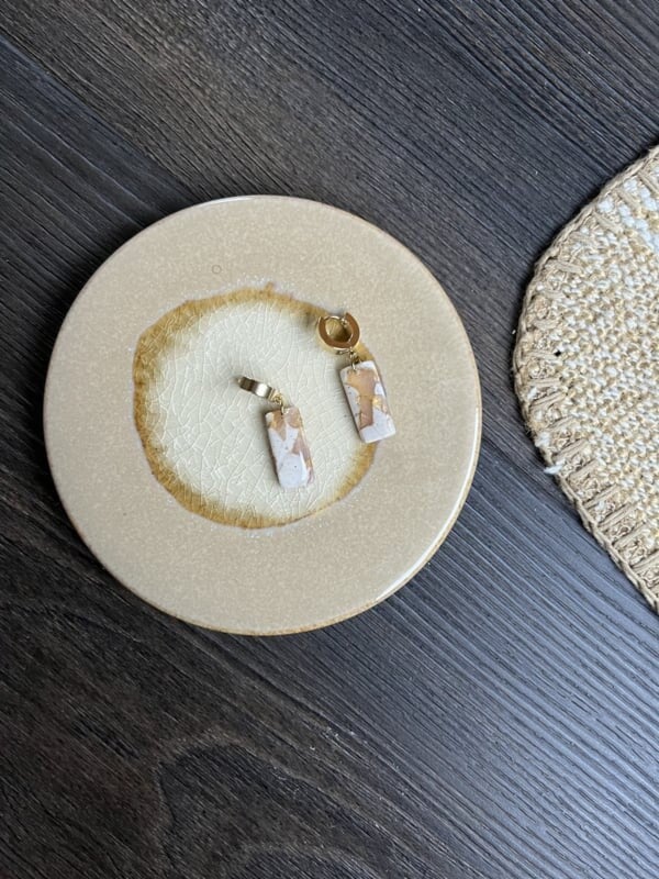 Anna in White marble