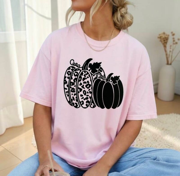 Cheetah Print Pumkin Halloween Graphic T-Shirt