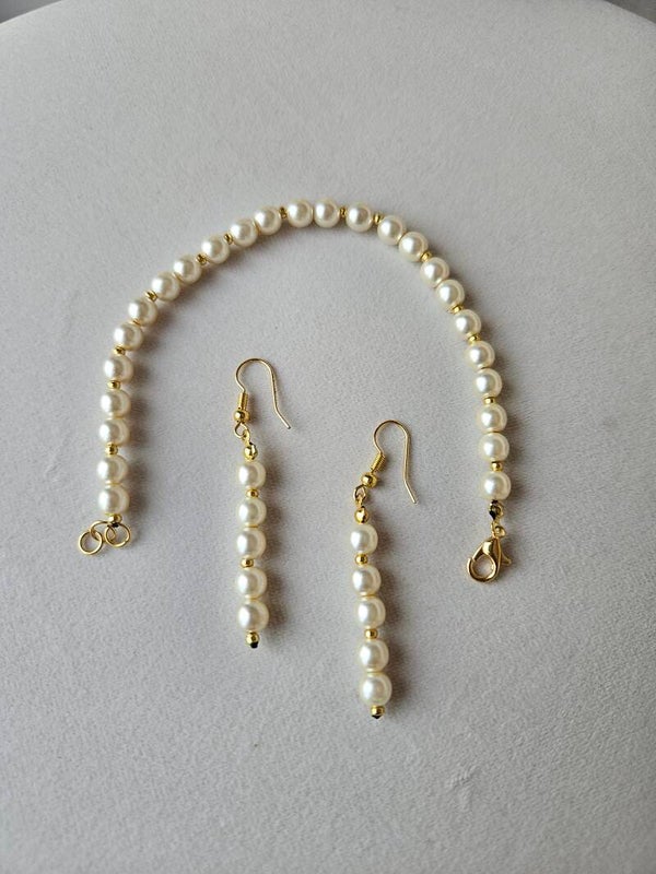 Bracelet et boucles d'oreilles