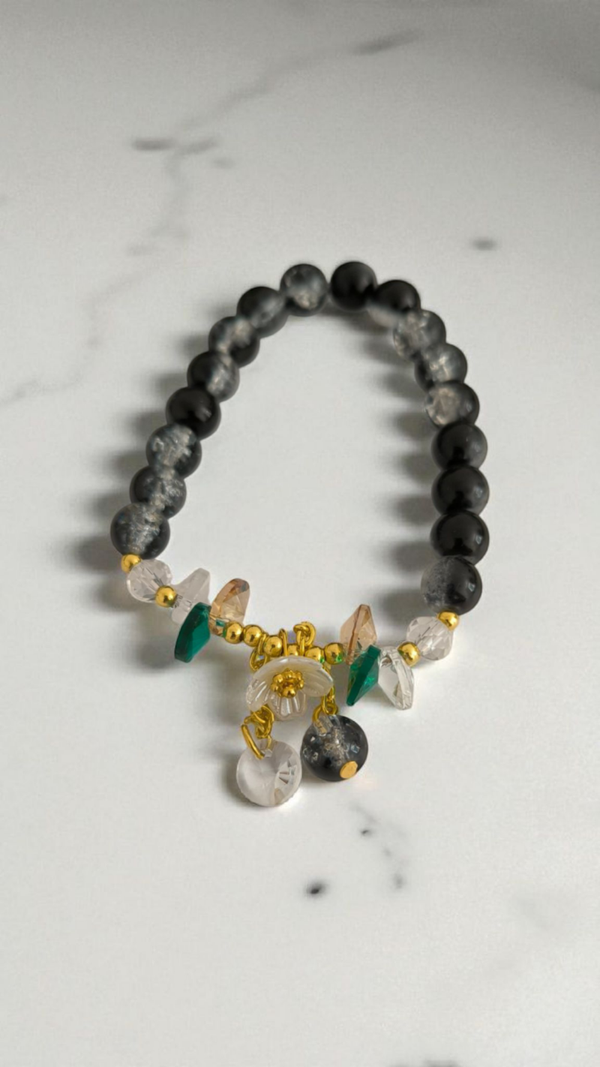 Blumenarmband