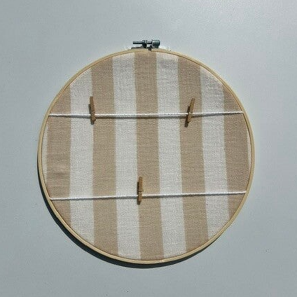 Prikbordje - Strepen beige wit
