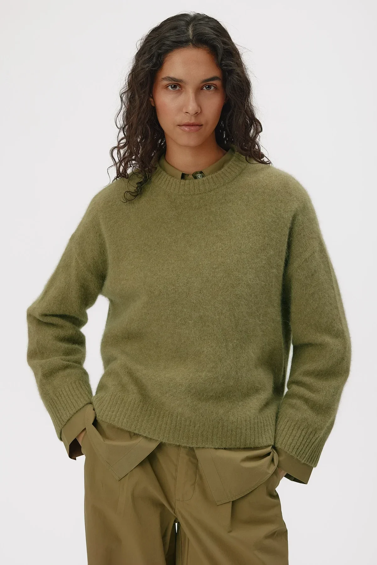 LOLA SWEATER OLIVE