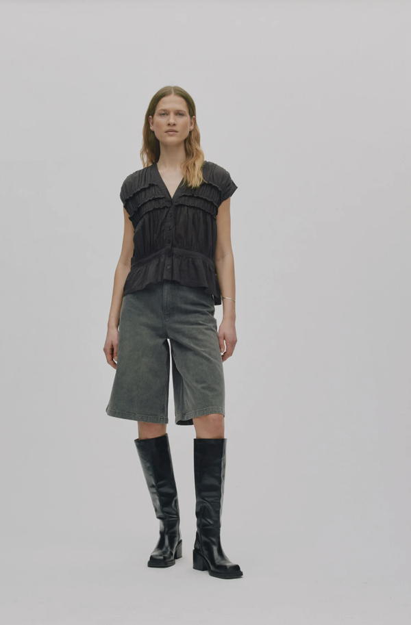 ADELIN SHORT