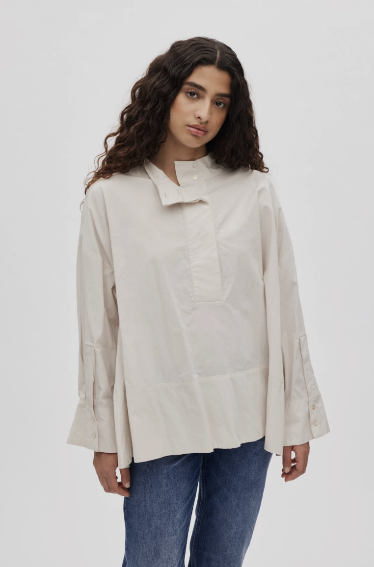 SMEA SHIRT WHITE