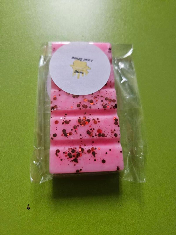 Love Spell Fragrance Wax Melts - 5 Piece Snap Bar.