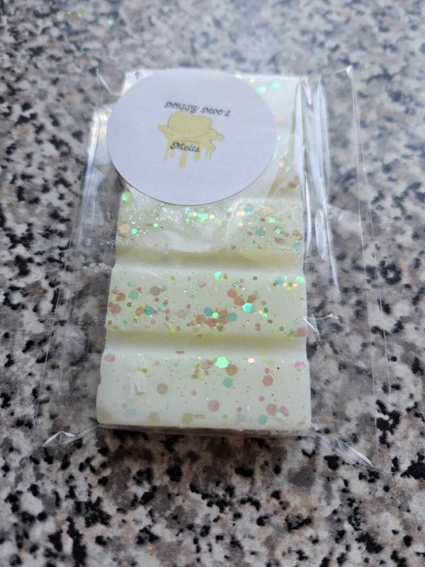 Frosted Freshness Fragrance Wax Melts.