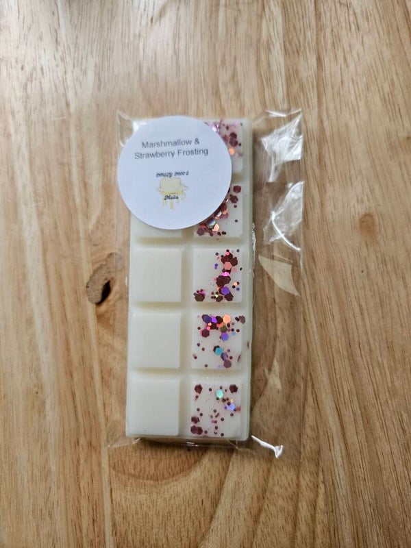 Marshmallow & Strawberry Frosting Fragrance Wax Melts.