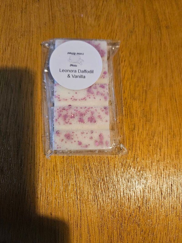 Leonora Daffodil & Vanilla Fragrance Wax Melts.