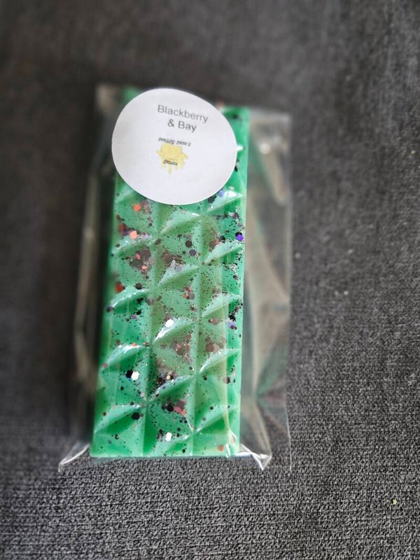 Blackberry & Bay Fragrance Wax Melts.