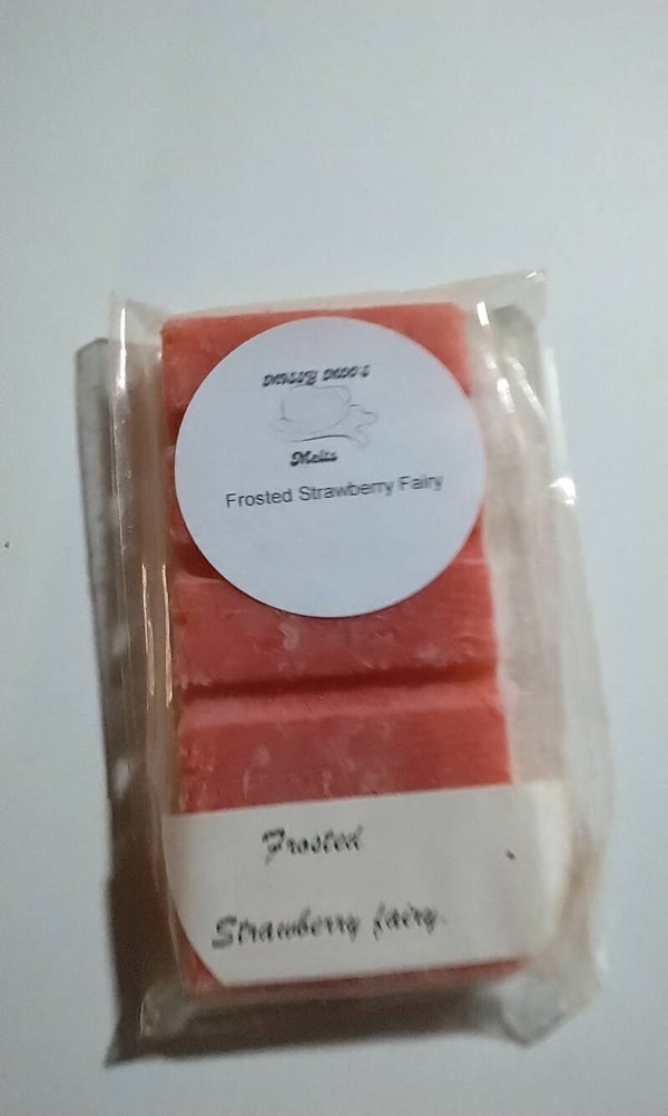 Frosted Strawberry Fairy Fragrance Wax Melts.