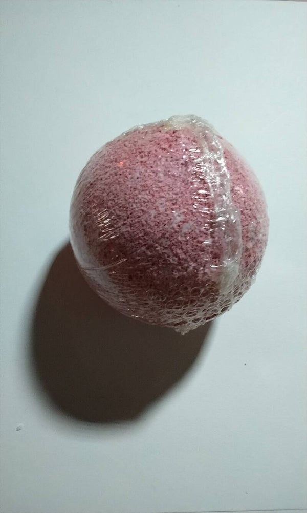 Marshmallow & Fresh Raspberry Fragrance Round Bath Bombs.