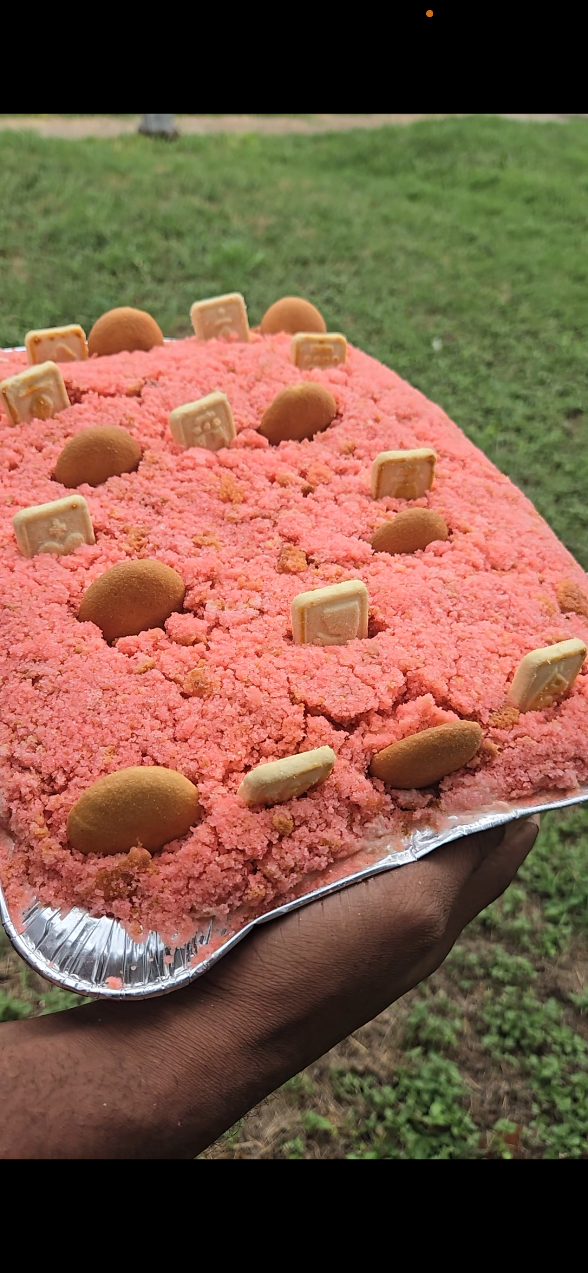 Strawberry cheesecake, banana pudding