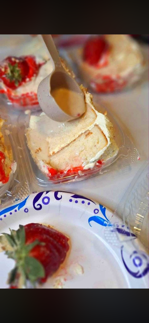 Quattro leches cake slices