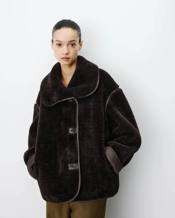 COAT amelia