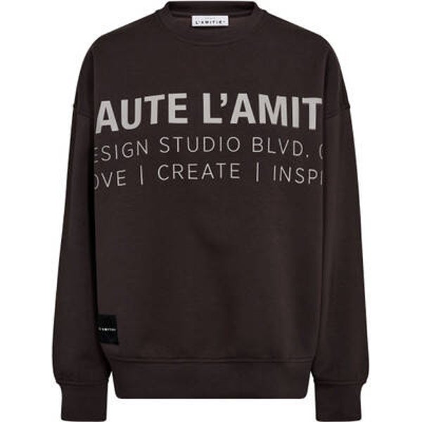 SWEATER studio