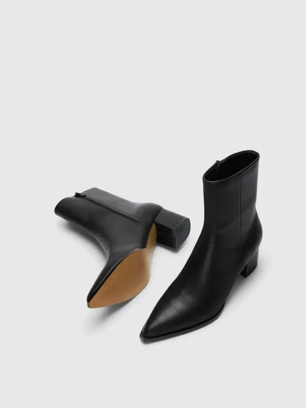 BOOTS stine