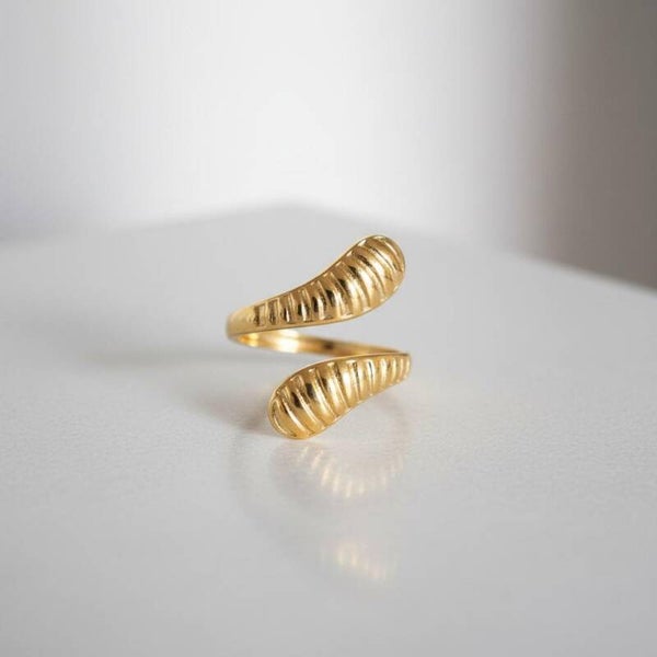 Statement Ring