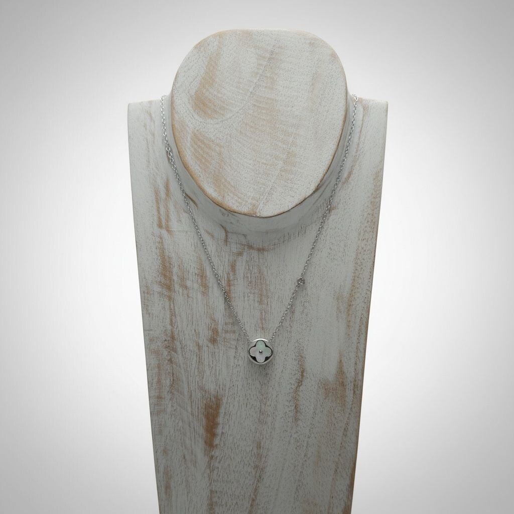 Zilverkleurige Ketting
