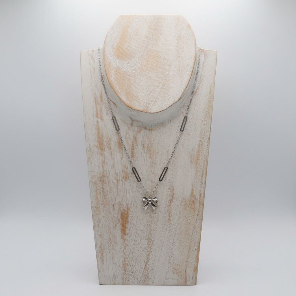 Zilverkleurige Ketting