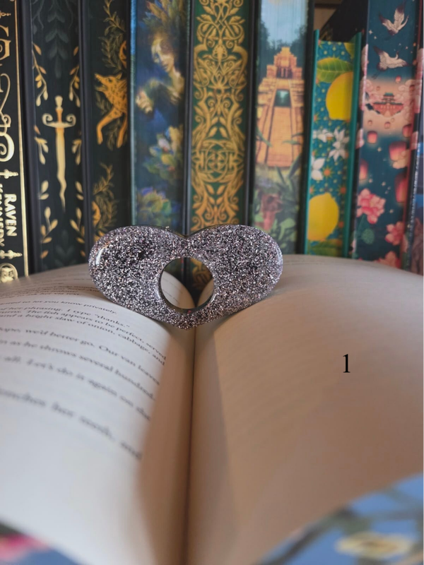 Premade page holder