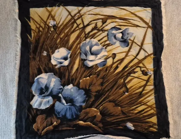 Foulard vintage motifs rose