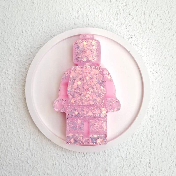 Wandbordje legopoppetje roze glitter