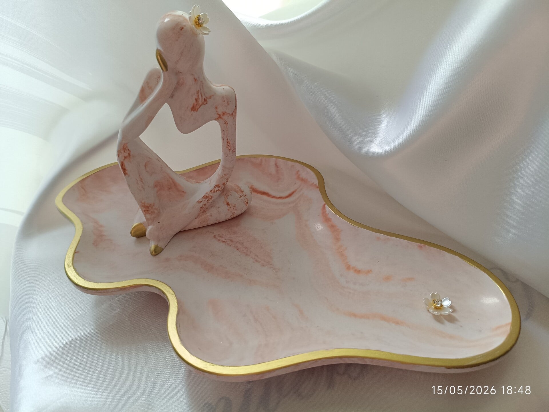 Plateau avec sa statuette