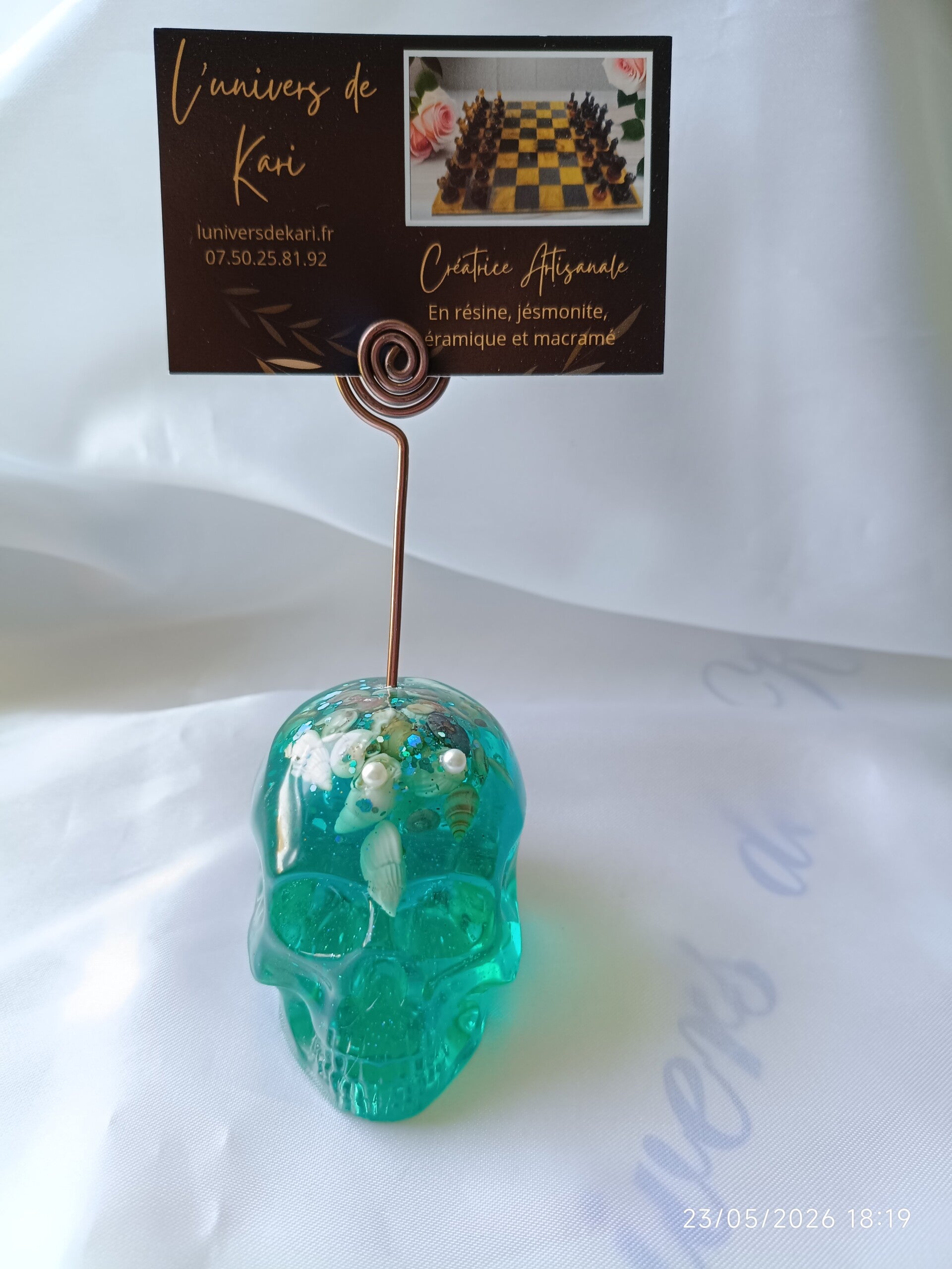 Skull support photo