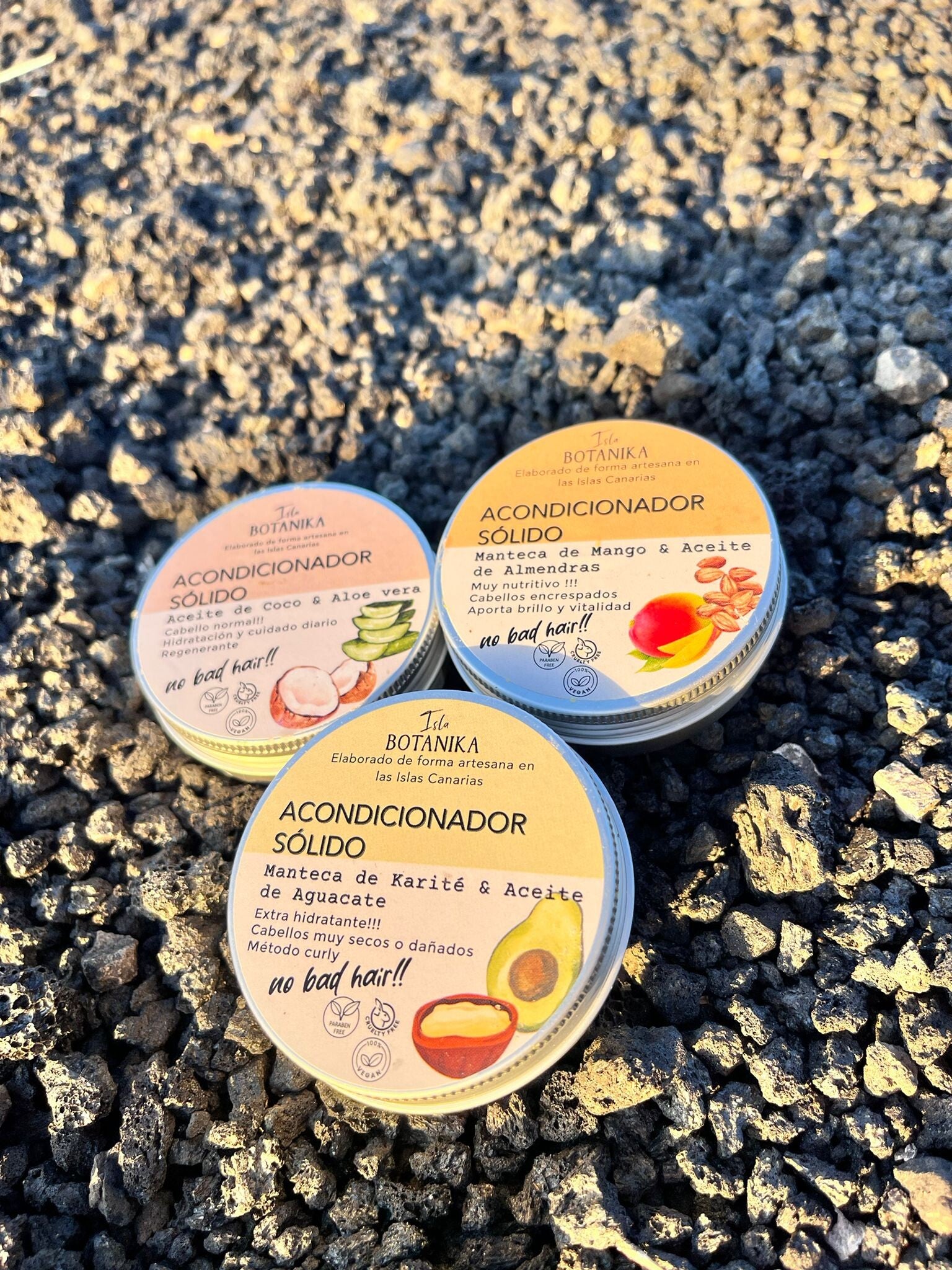 Acondicionador sólido Mango y aceite de almendra 30gr Apróx (Isla Botanika)