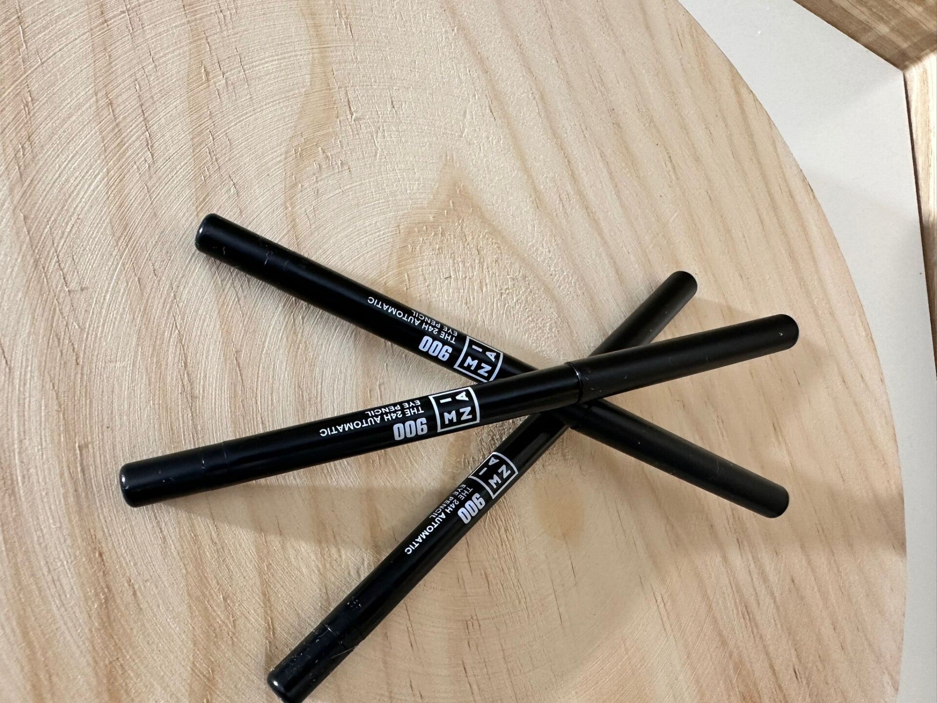 3INA lápiz de ojo automático negro 900