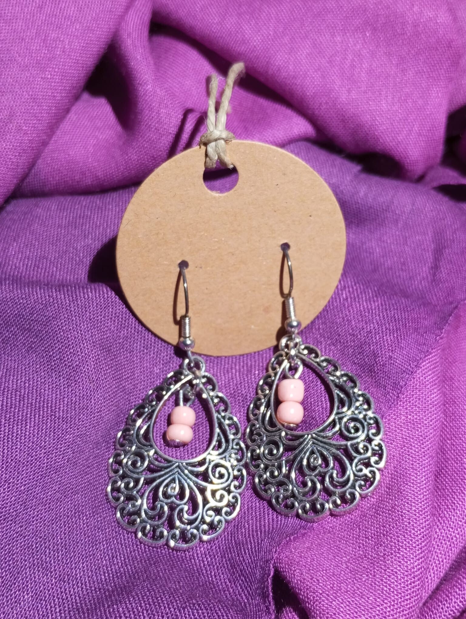 Pendientes bohemios rosa