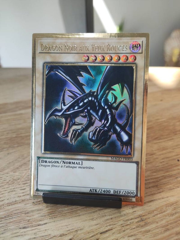 Yu-Gi-Oh - Dragon Noir aux Yeux Rouges MAGO-FR003 1ère Edition Premium Gold