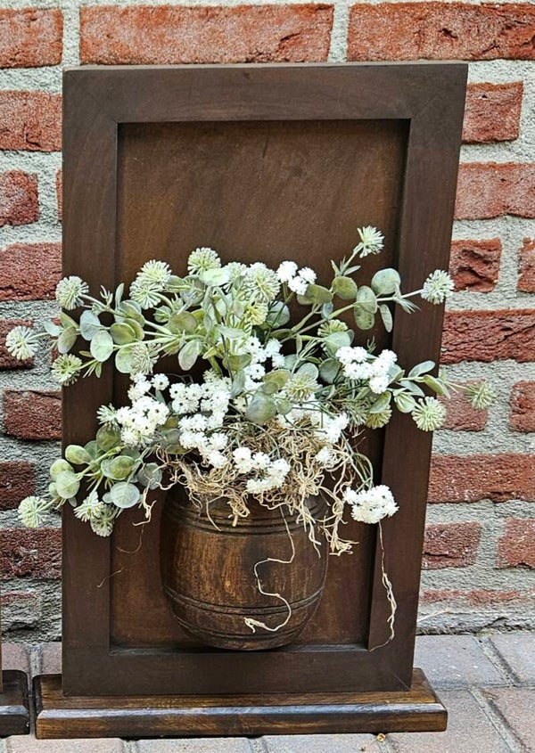 Opgemaakte Houten Paneel met kruik