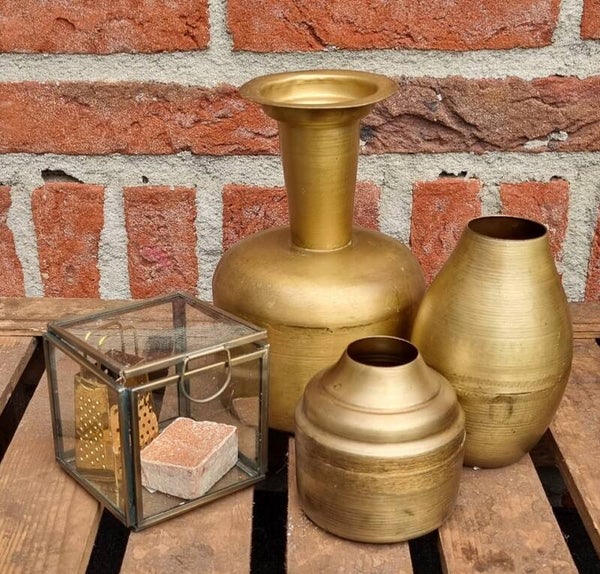 Metalen vaasjes set oud goud