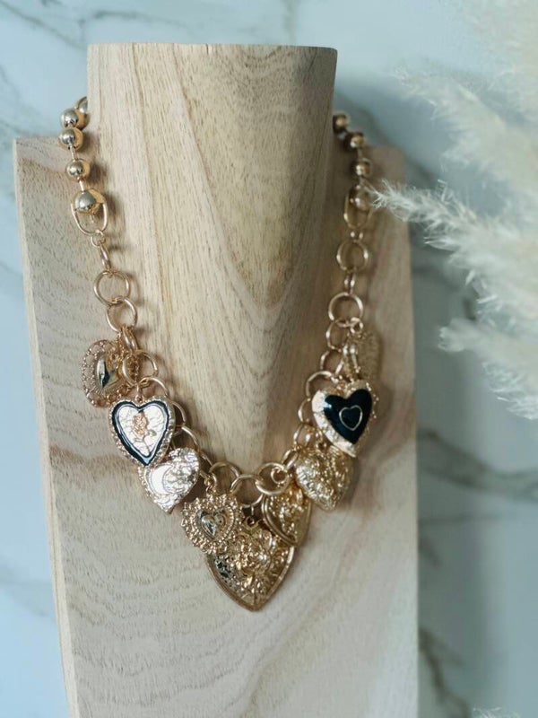 Bohemian Neckless Corazón Dorado