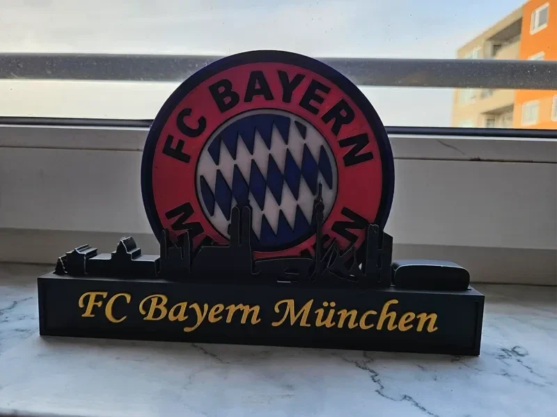 FC Bayern München mit Skyline