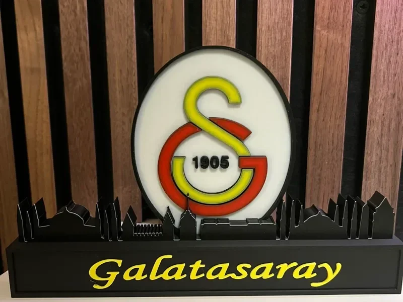 Galatasaray mit Istanbul Skyline