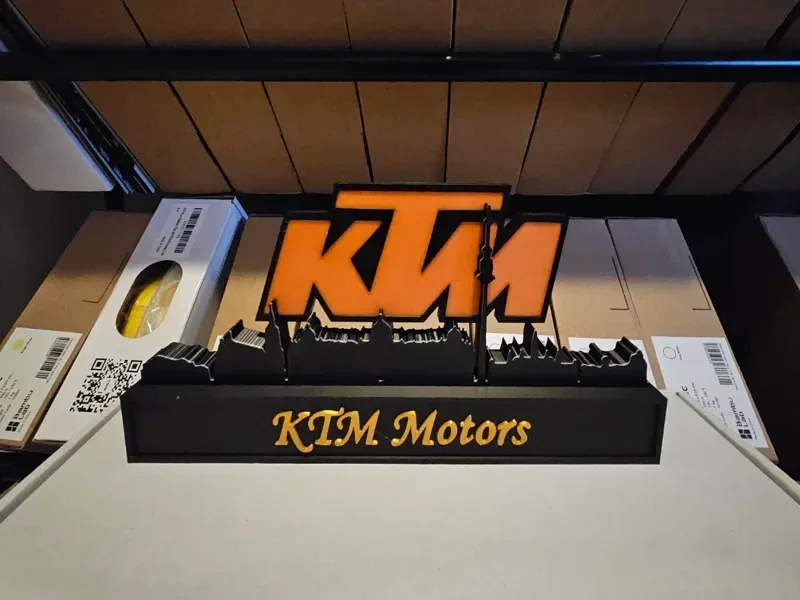 KTM-Motoren mit österreichischer Skyline