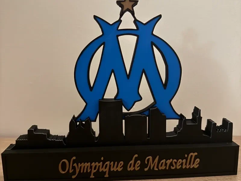 Olympique de Marseille mit Skyline Ligue 1