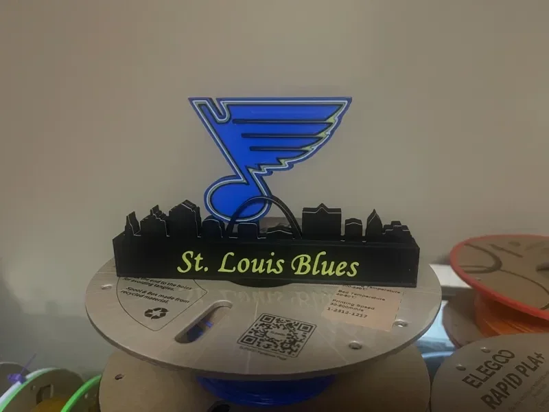 St. Louis Blues mit Skyline von St. Louis NHL
