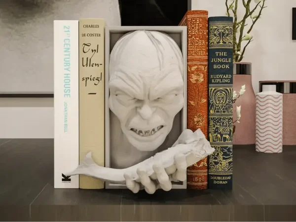 Gollum / Buchstütze und Wandhalterung