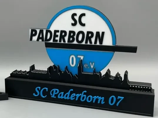 SC Paderborn 07 mit Paderborner Skyline