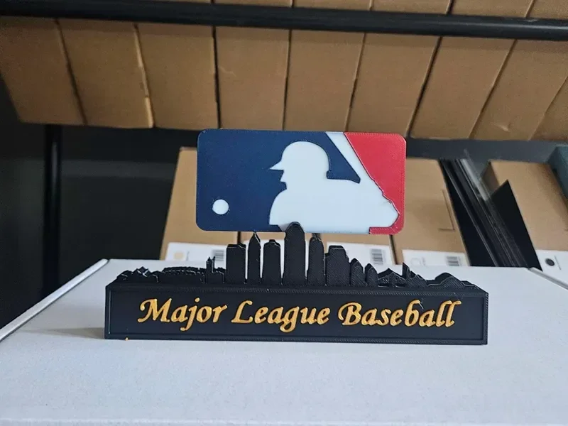 Major League Baseball mit Cincinnati Skyline