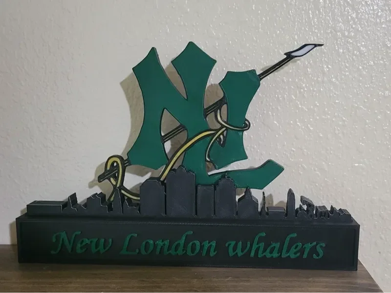 Neue London Whalers mit Skyline