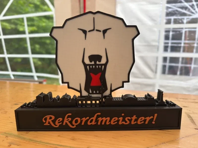 Eisbaren berlin with skyline