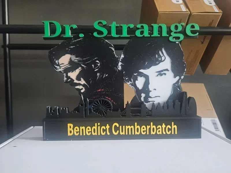 Benedict Cumberbatch Dr Strange mit Skyline