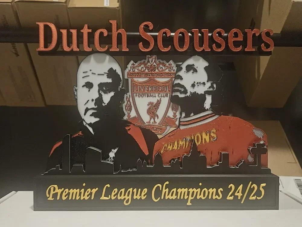 Liverpool FC Arne Slot und Virgil van Dijk Skyline