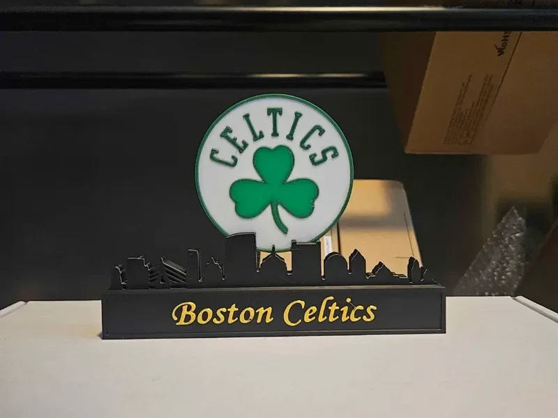 Boston Celtics mit Skyline einfachem